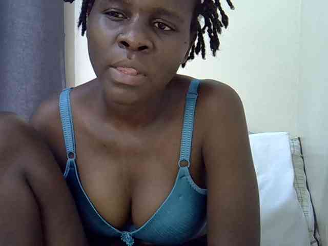 Queenbeea webcam