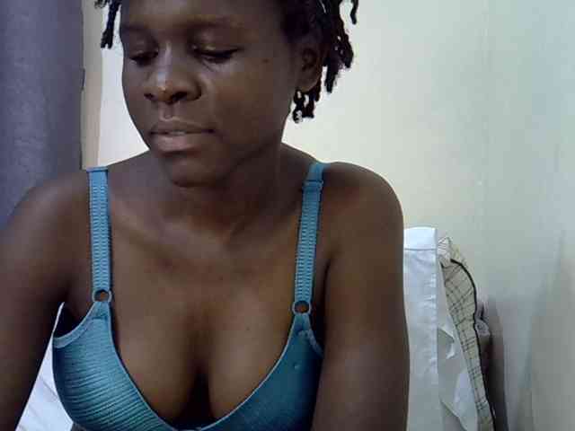 Queenbeea webcam