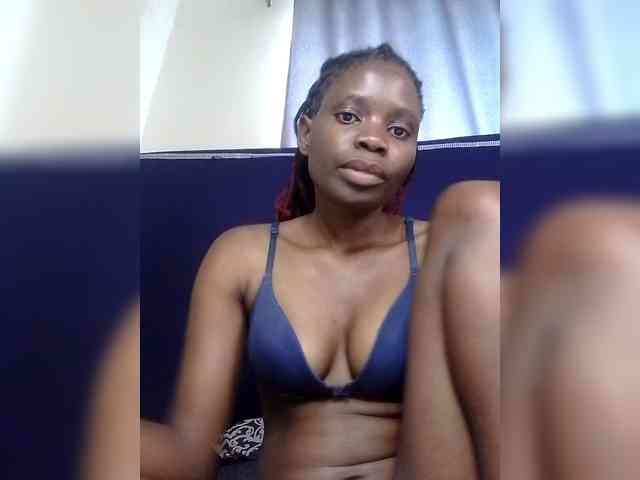 Queenbeea webcam