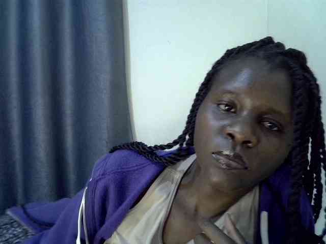 Queenbeea webcam