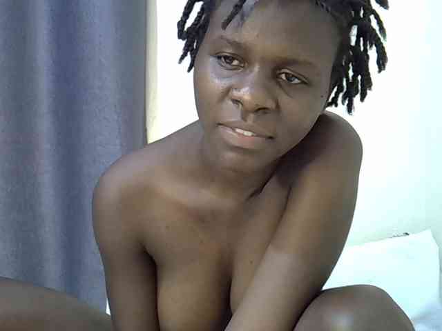 Queenbeea webcam