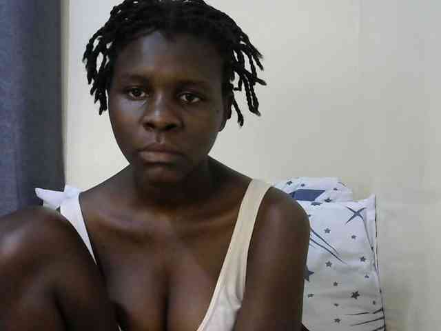Queenbeea webcam