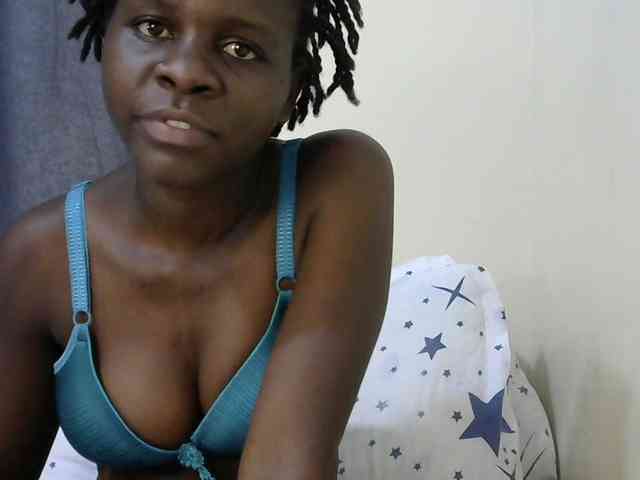 Queenbeea webcam