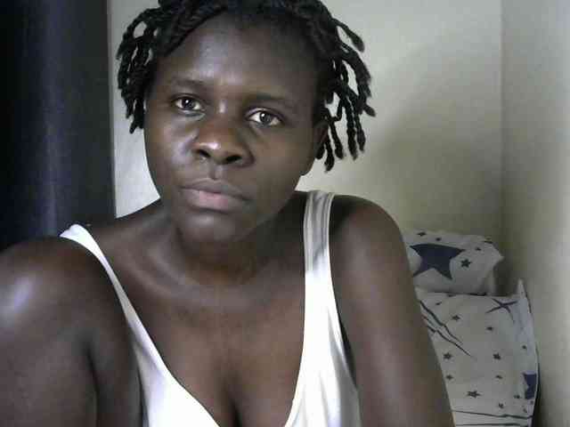 Queenbeea webcam