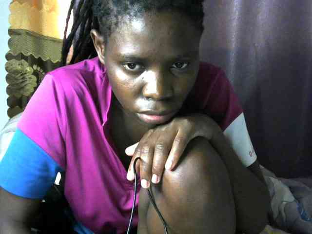 Queenbeea webcam