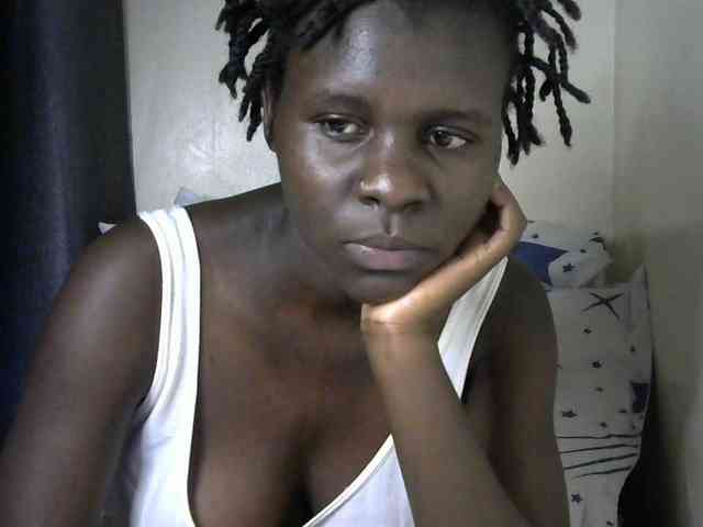 Queenbeea webcam