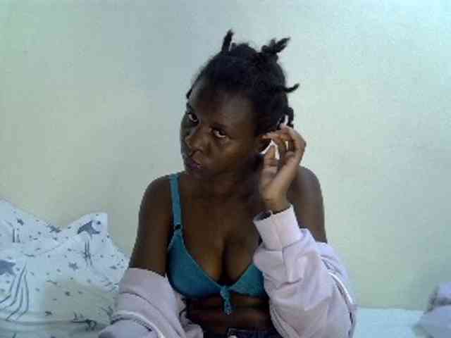 Queenbeea webcam
