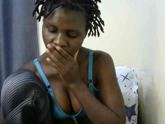 Queenbeea webcam