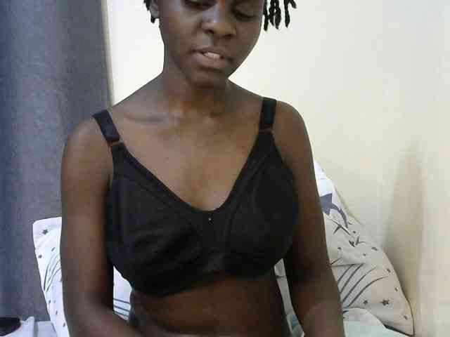 Queenbeea webcam