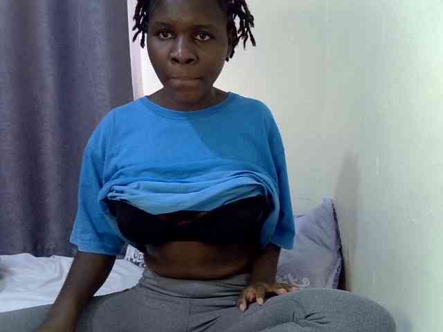 Queenbeea webcam