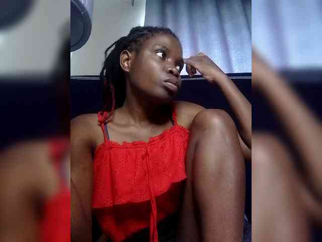 Queenbeea webcam