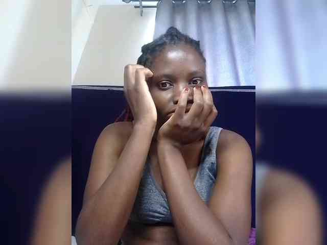 Queenbeea webcam