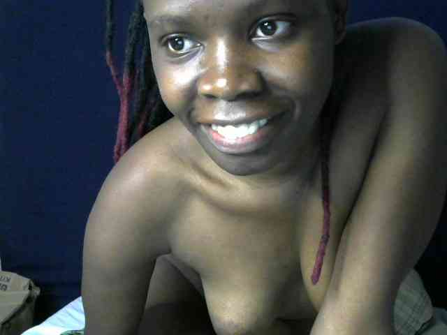 Queenbeea webcam