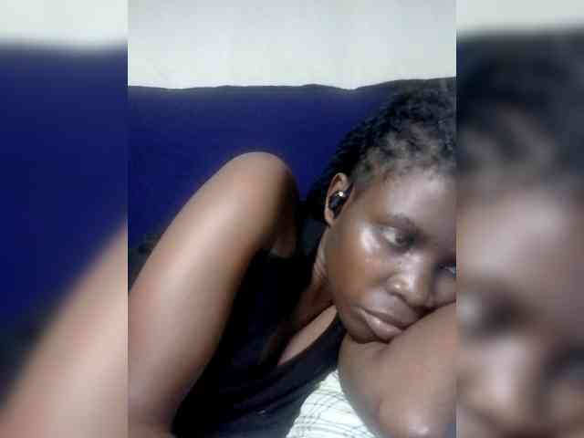 Queenbeea webcam