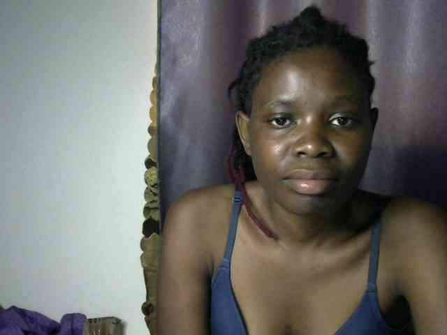 Queenbeea webcam