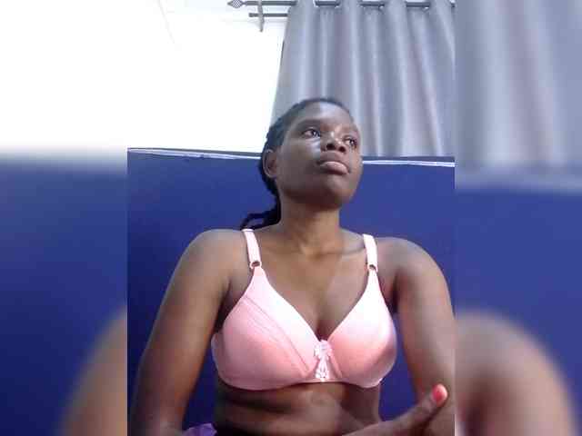 Queenbeea webcam