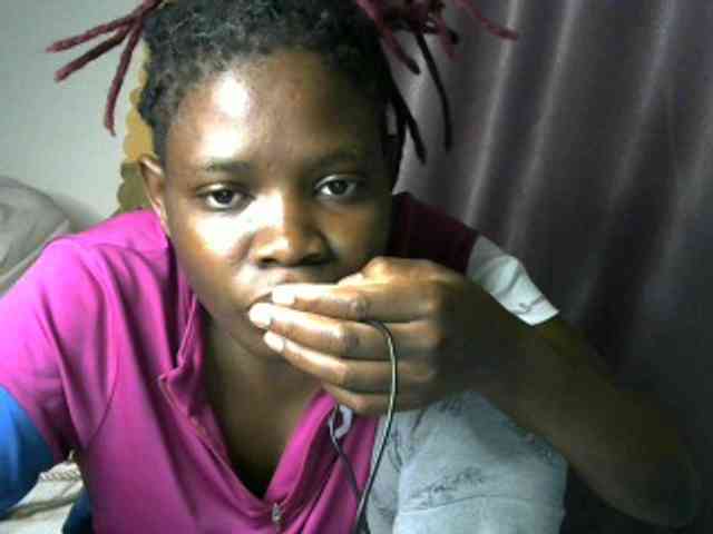 Queenbeea Live Webcam on BongaCams
