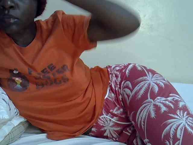 Queenbeea webcam