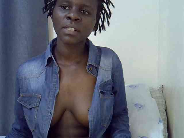 Queenbeea webcam