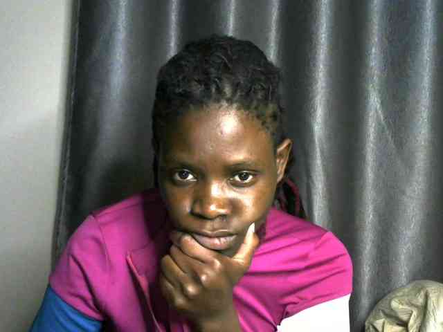 Queenbeea webcam