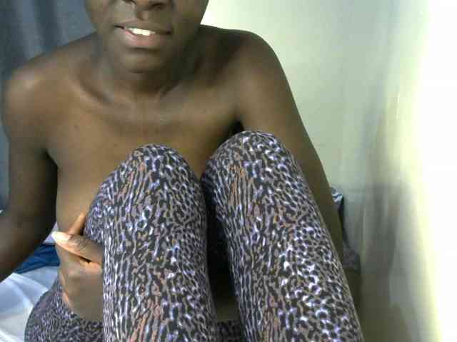 Queenbeea webcam