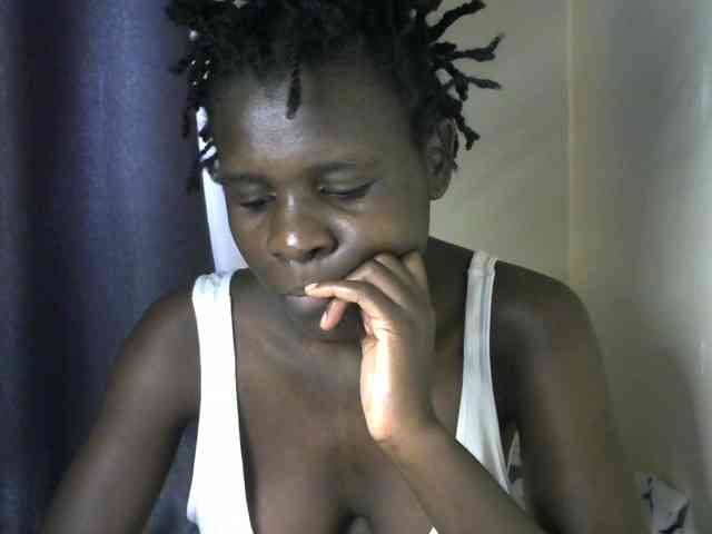 Queenbeea webcam
