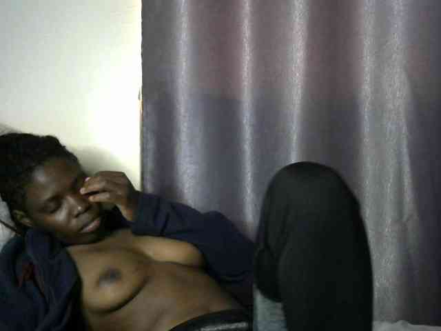 Queenbeea webcam