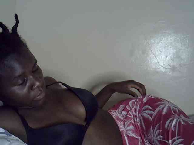 Queenbeea webcam