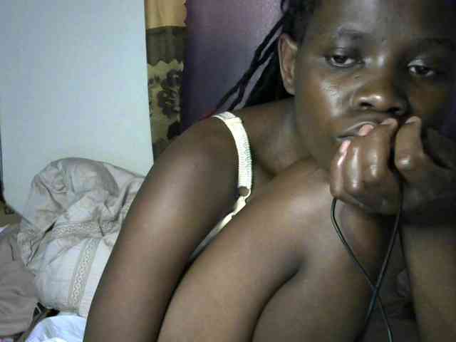 Queenbeea webcam