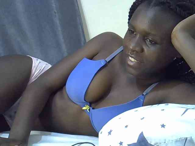 Queenbeea webcam
