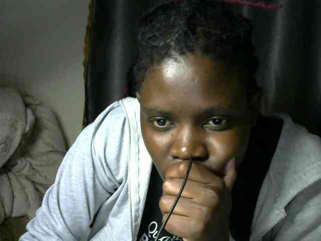 Queenbeea webcam