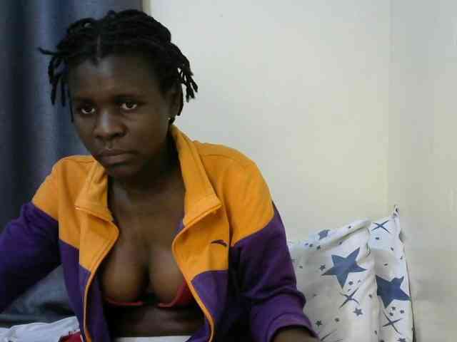 Queenbeea webcam