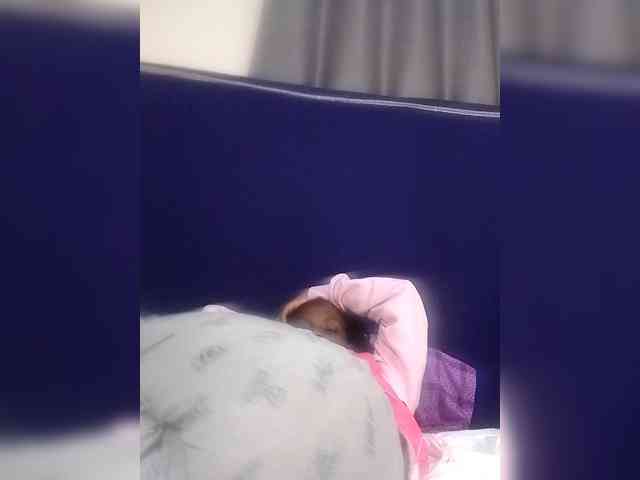 Queenbeea webcam