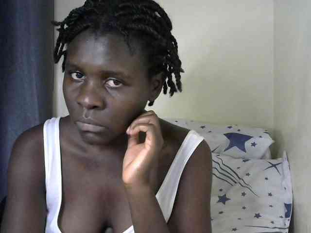 Queenbeea webcam