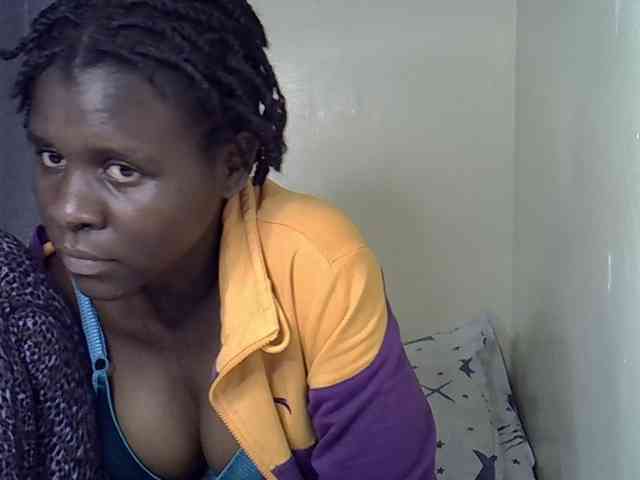 Queenbeea webcam