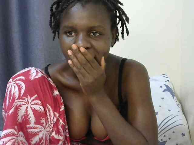 Queenbeea webcam