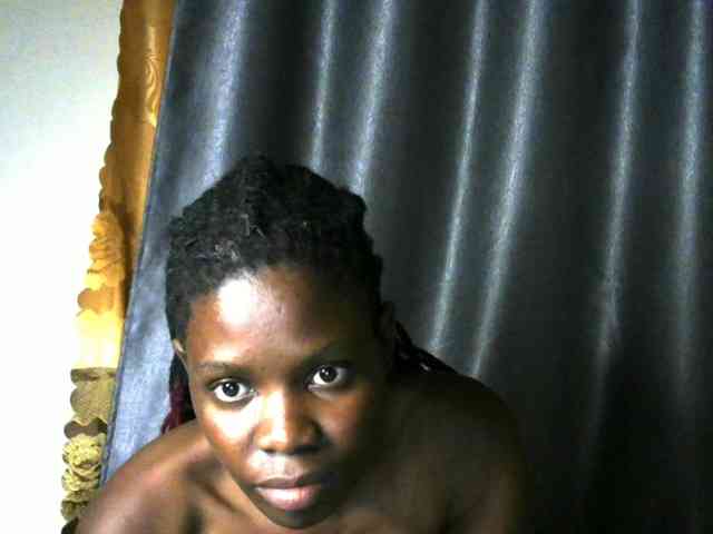 Queenbeea webcam