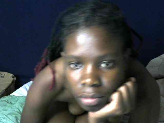 Queenbeea webcam