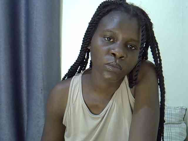 Queenbeea webcam