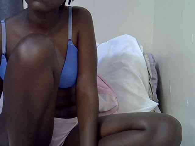 Queenbeea webcam