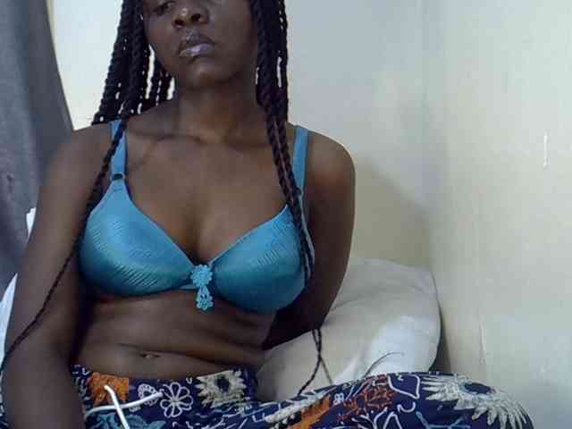 Queenbeea webcam