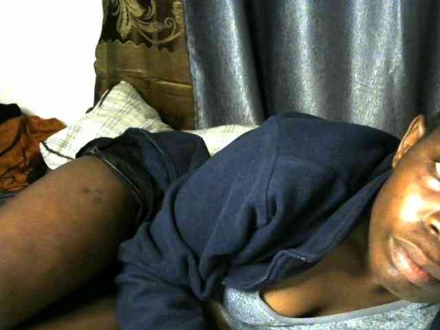 Queenbeea webcam