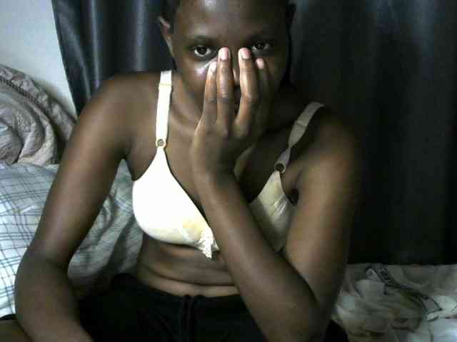Queenbeea webcam
