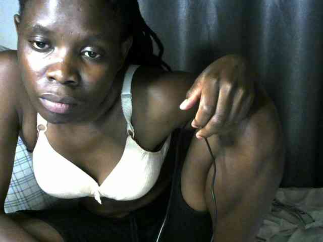 Queenbeea webcam