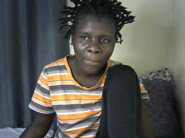 Queenbeea webcam