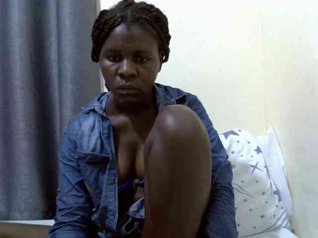Queenbeea webcam