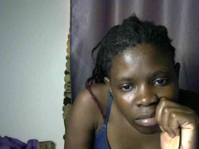 Queenbeea webcam