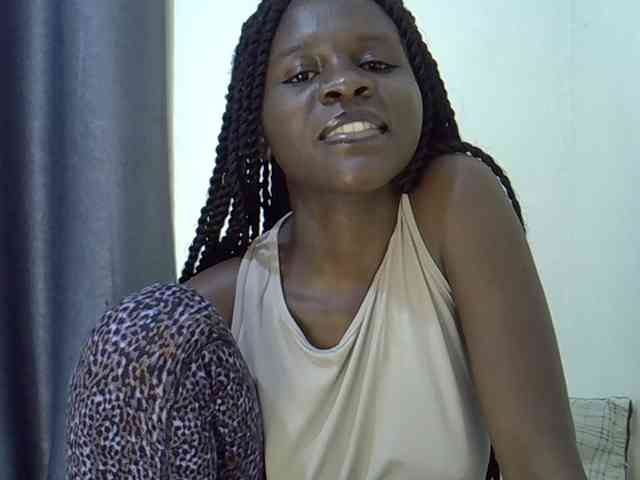 Queenbeea webcam