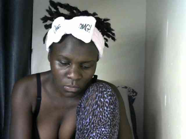 Queenbeea webcam