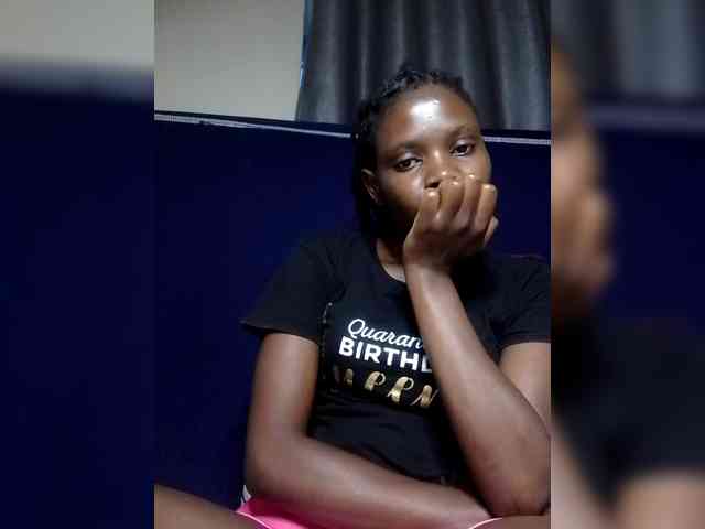 Queenbeea webcam